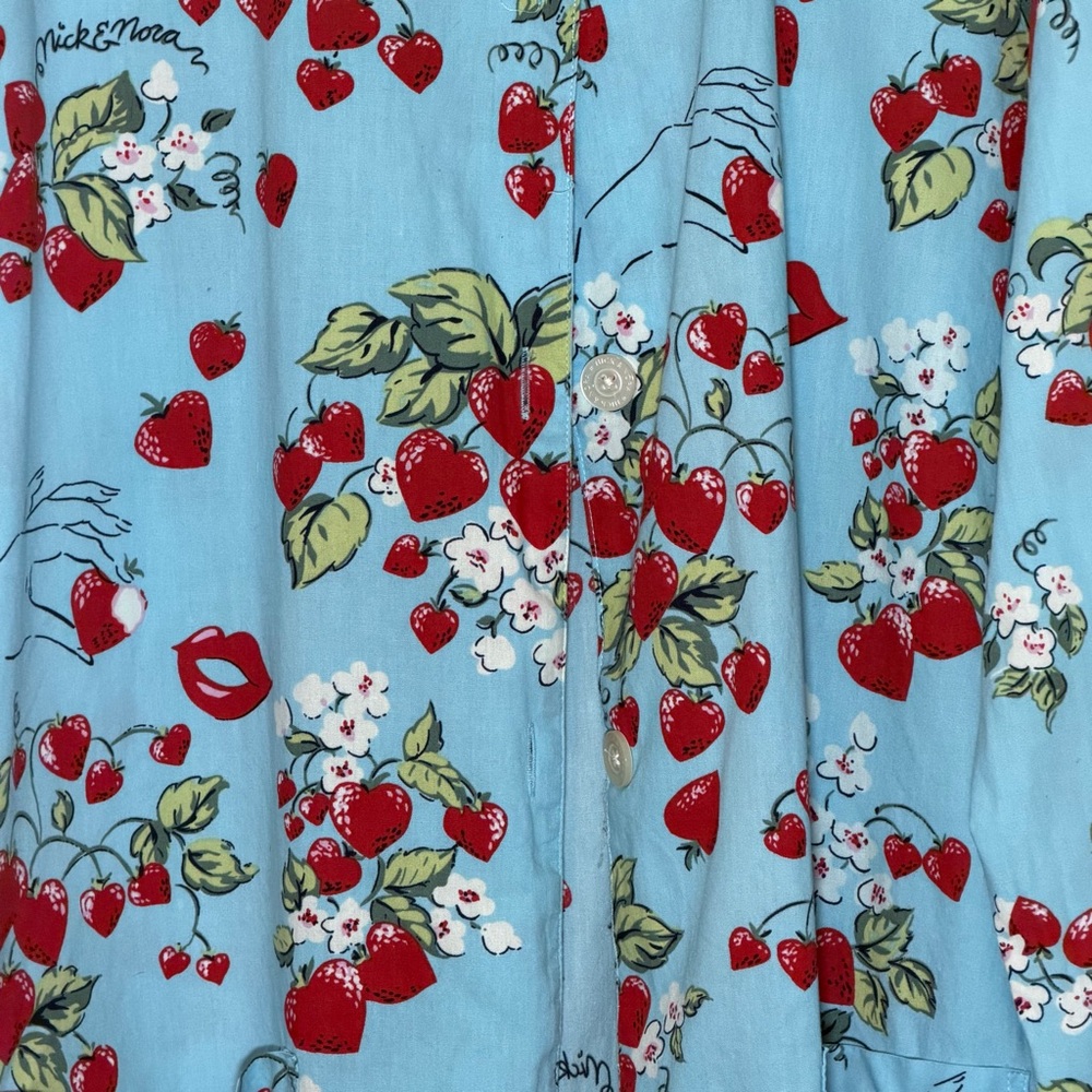 NICK & NORA SLEEPWEAR Vintage Strawberry Kisses Button Down Sleep Shirt | Size L - Picture 3 of 4